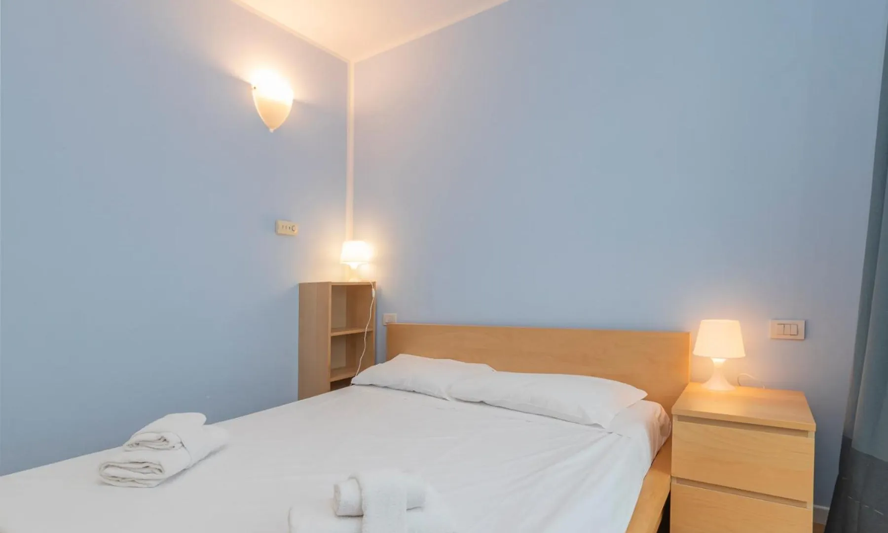 Xenia Apartments - Spacious Three-Room Apartment 10 Min From Linate Milan Italy
