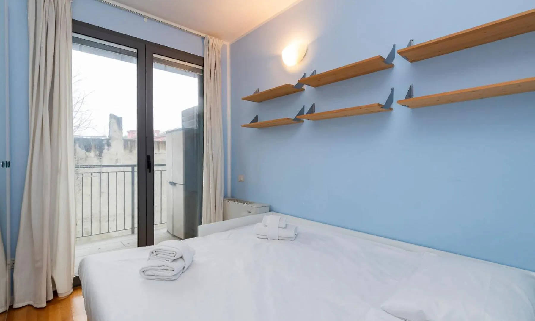 Xenia Apartments - Spacious Three-Room Apartment 10 Min From Linate Milan 0*,  Italy